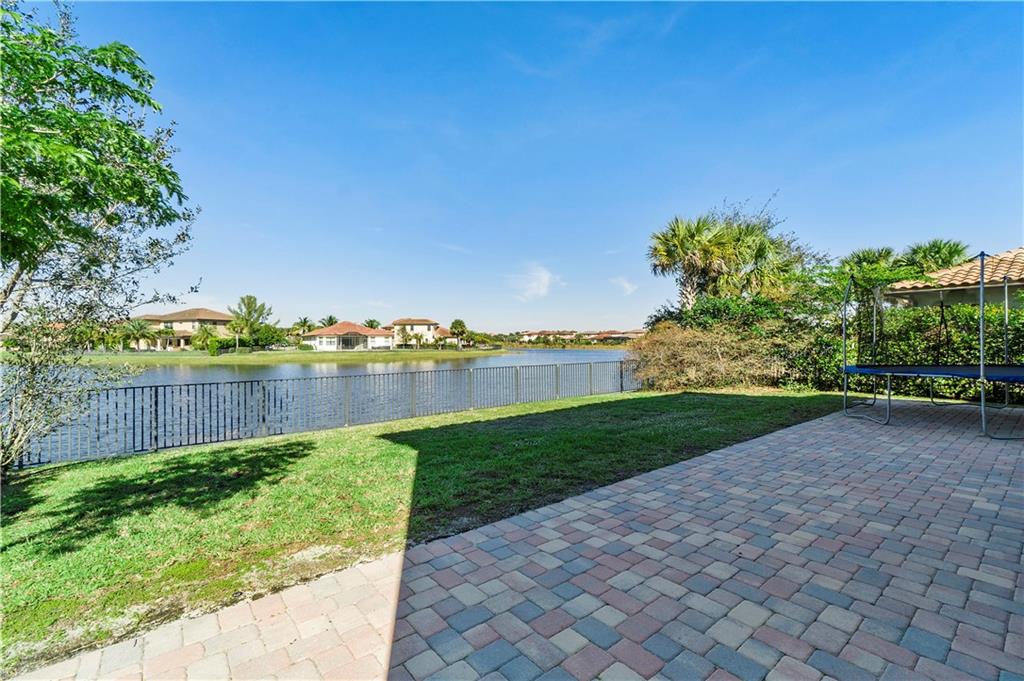 Heron Bay North 3 176-73 - Residential