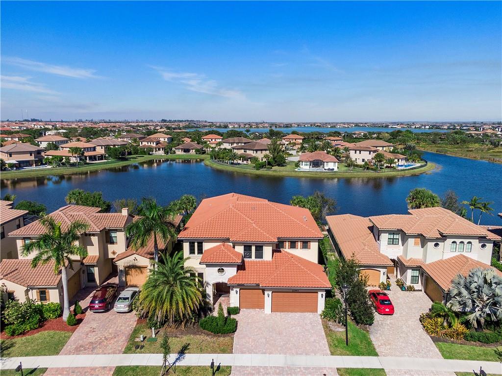 Heron Bay North 3 176-73 - Residential