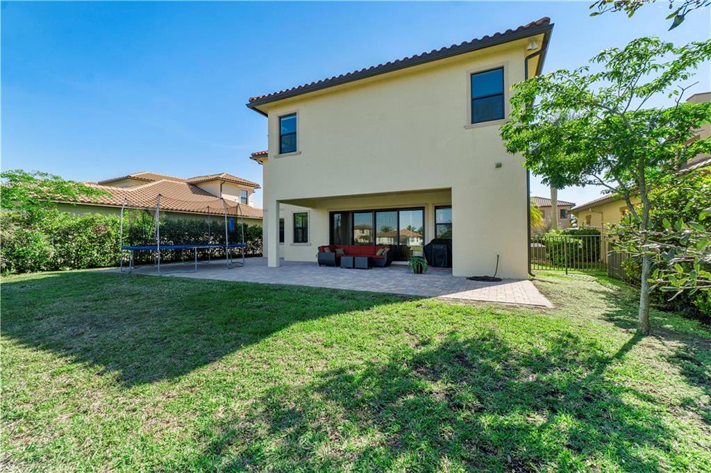 Heron Bay North 3 176-73 - Residential