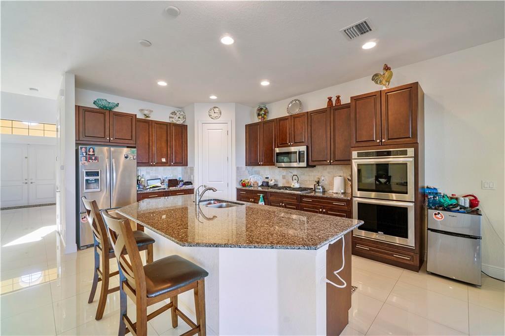 Heron Bay North 3 176-73 - Residential