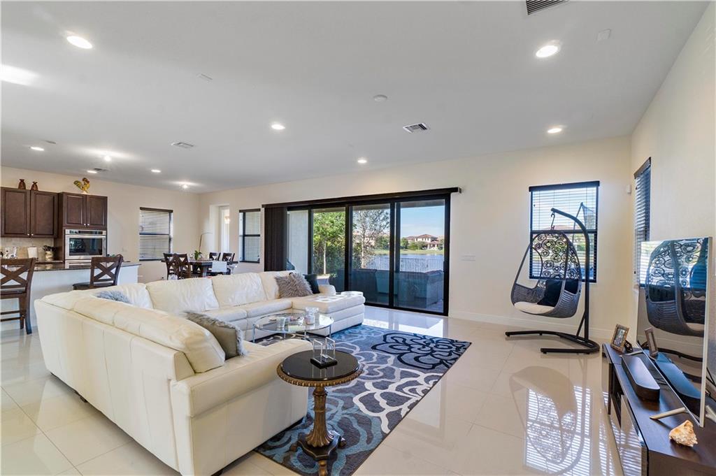 Heron Bay North 3 176-73 - Residential