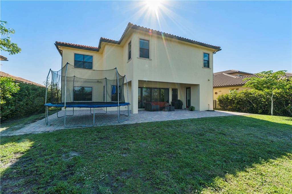 Heron Bay North 3 176-73 - Residential