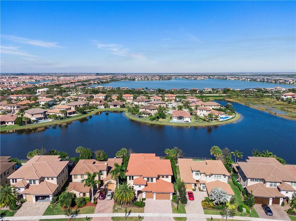 Heron Bay North 3 176-73 - Residential