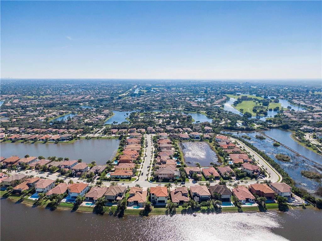 Heron Bay North 3 176-73 - Residential