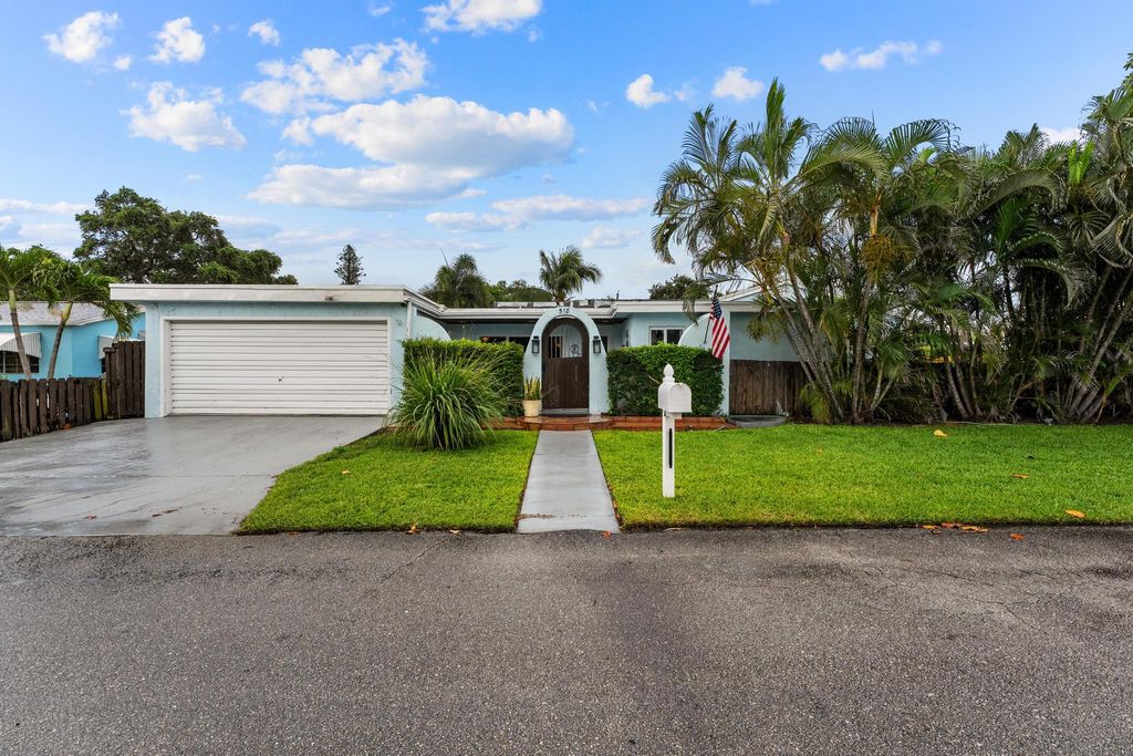 Photo of 518 Minnesota Street, Lantana, FL 33462 (MLS # B26031623)