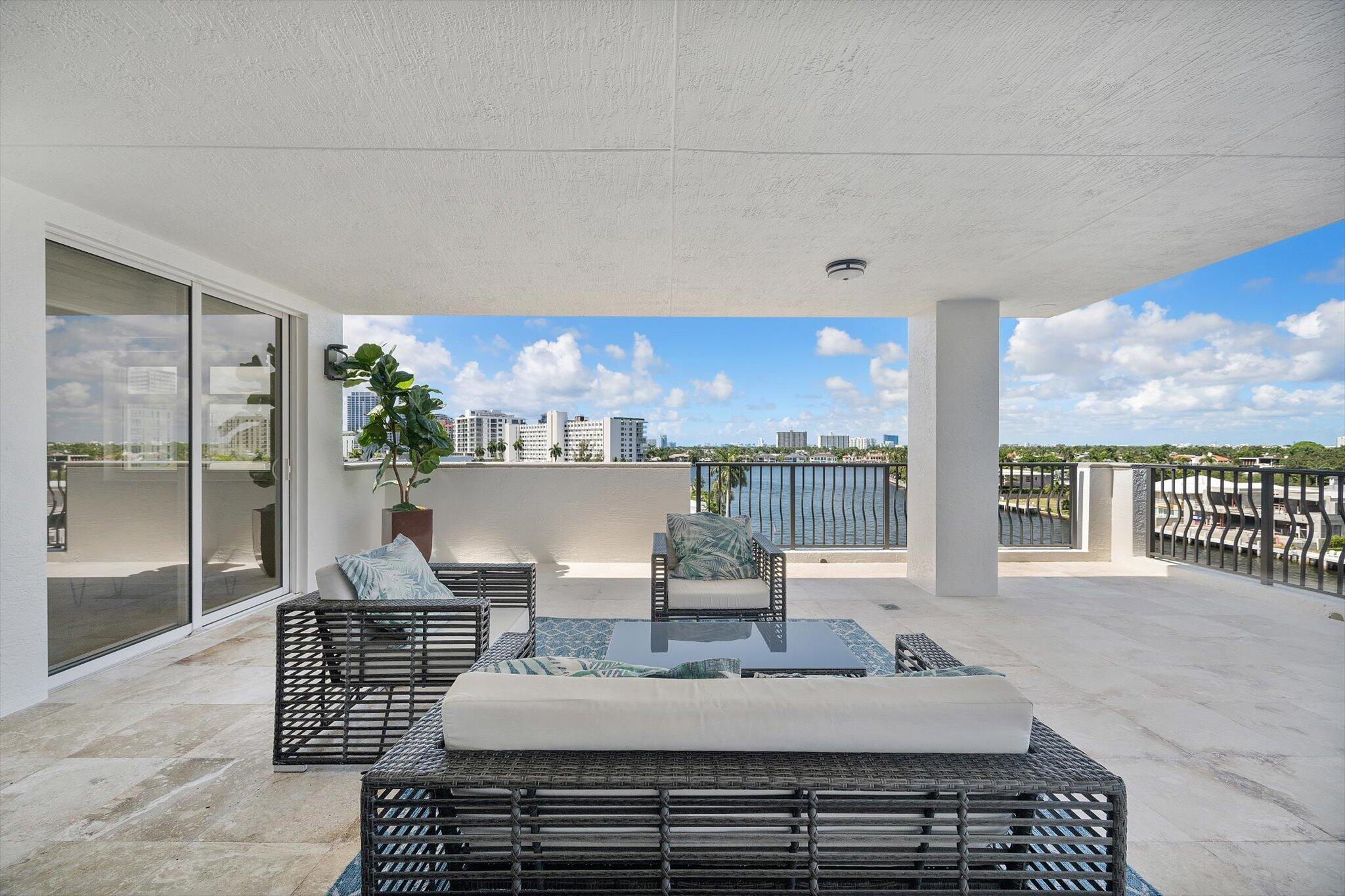 615 Bayshore Drive 603