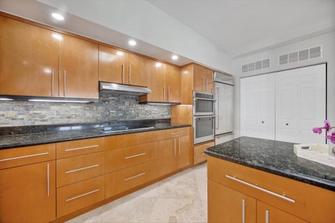 Tiny photo for 615 Bayshore Drive #603, Fort Lauderdale, FL 33304 (MLS # B26048997)