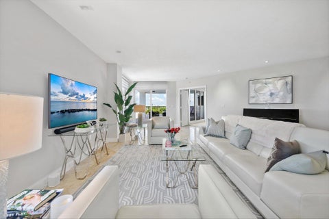 Tiny photo for 615 Bayshore Drive #603, Fort Lauderdale, FL 33304 (MLS # B26048997)