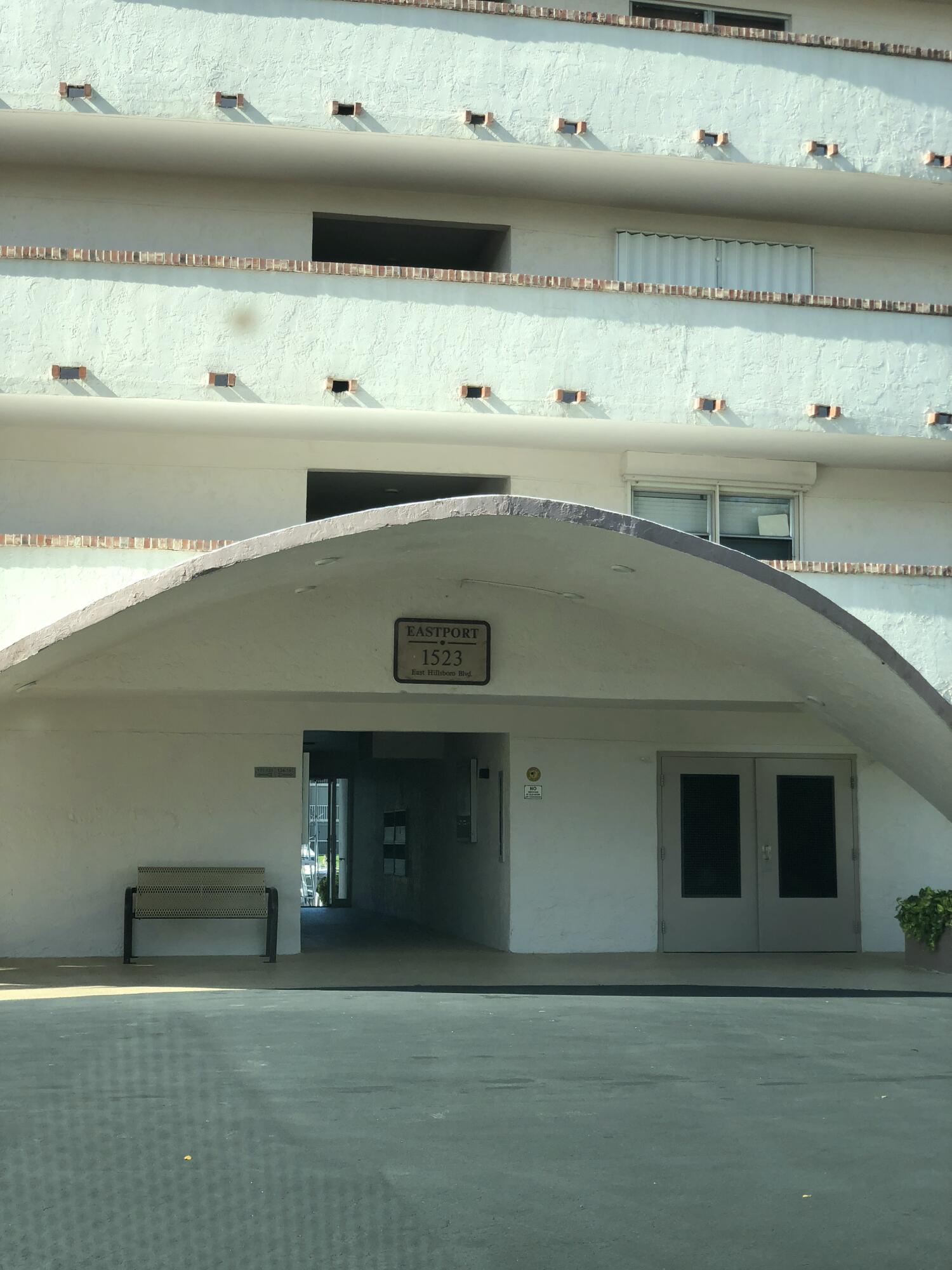 HILLSBORO COVE CONDO - Residential Lease