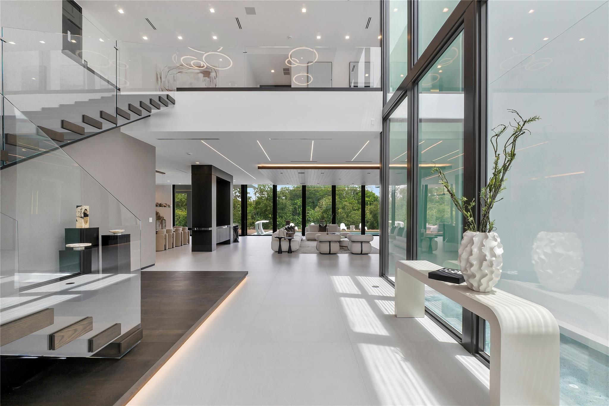 681 Golden Harbour Drive