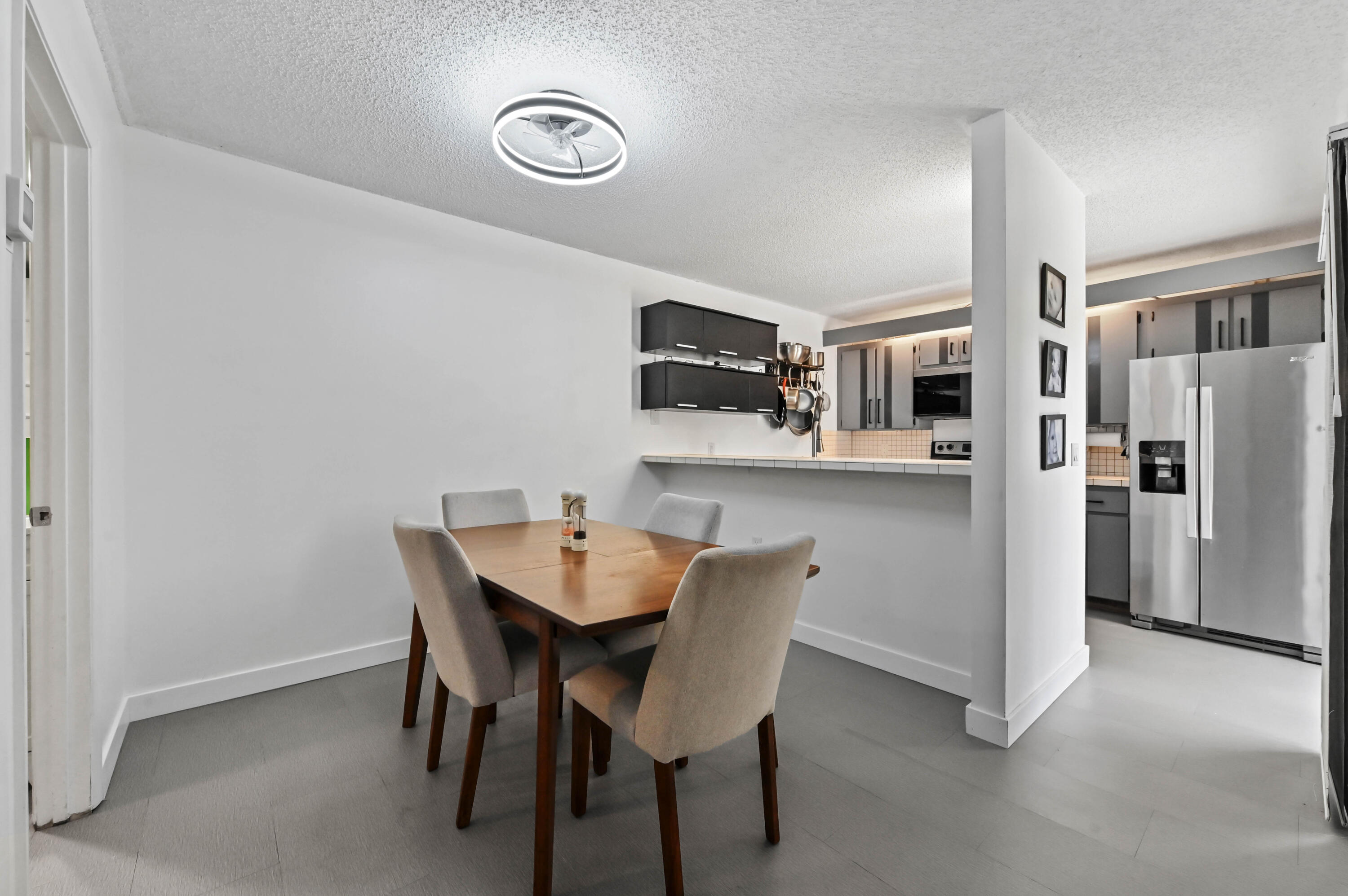 SHERWOOD LAKES - Residential