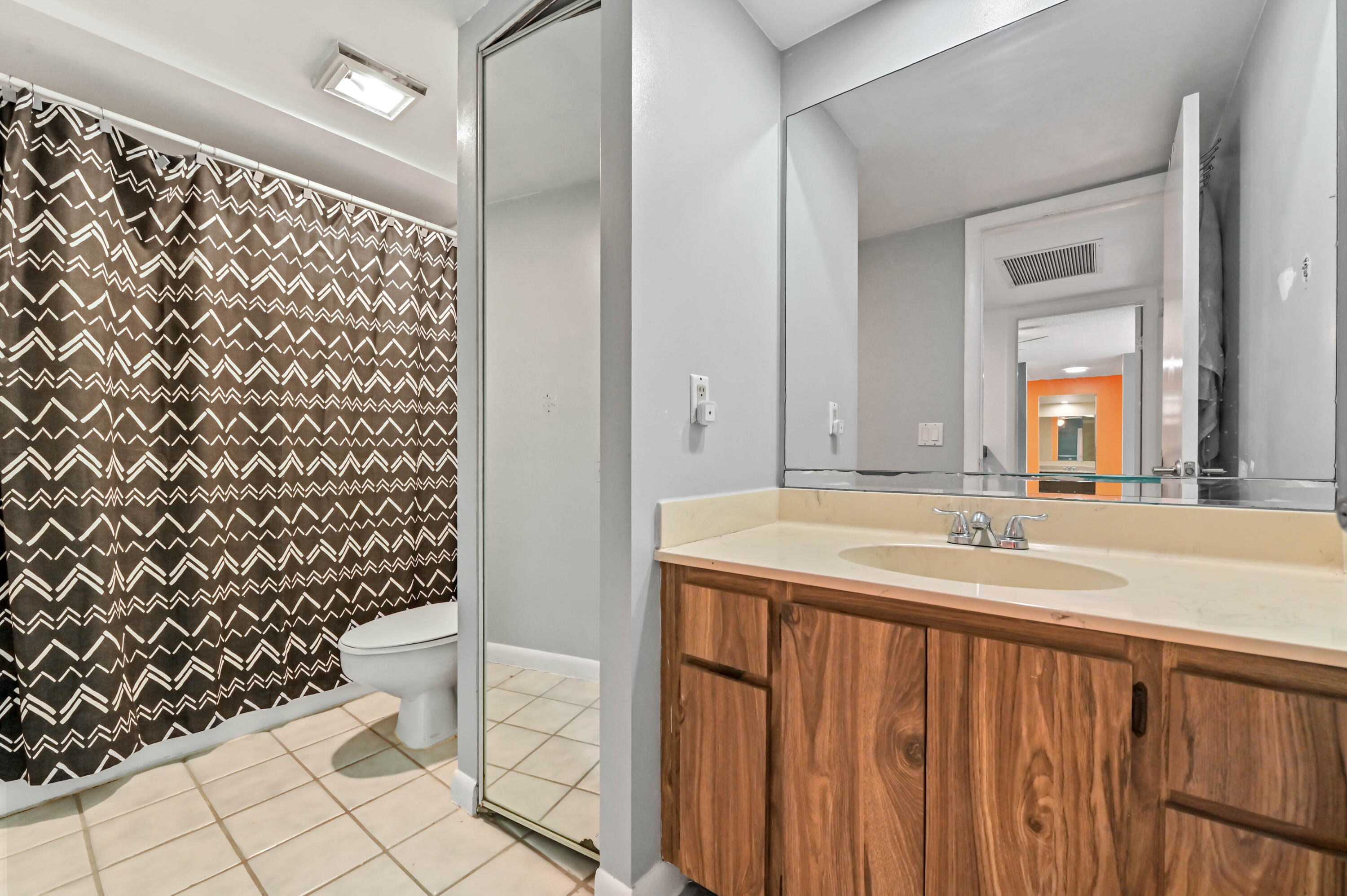 SHERWOOD LAKES - Residential