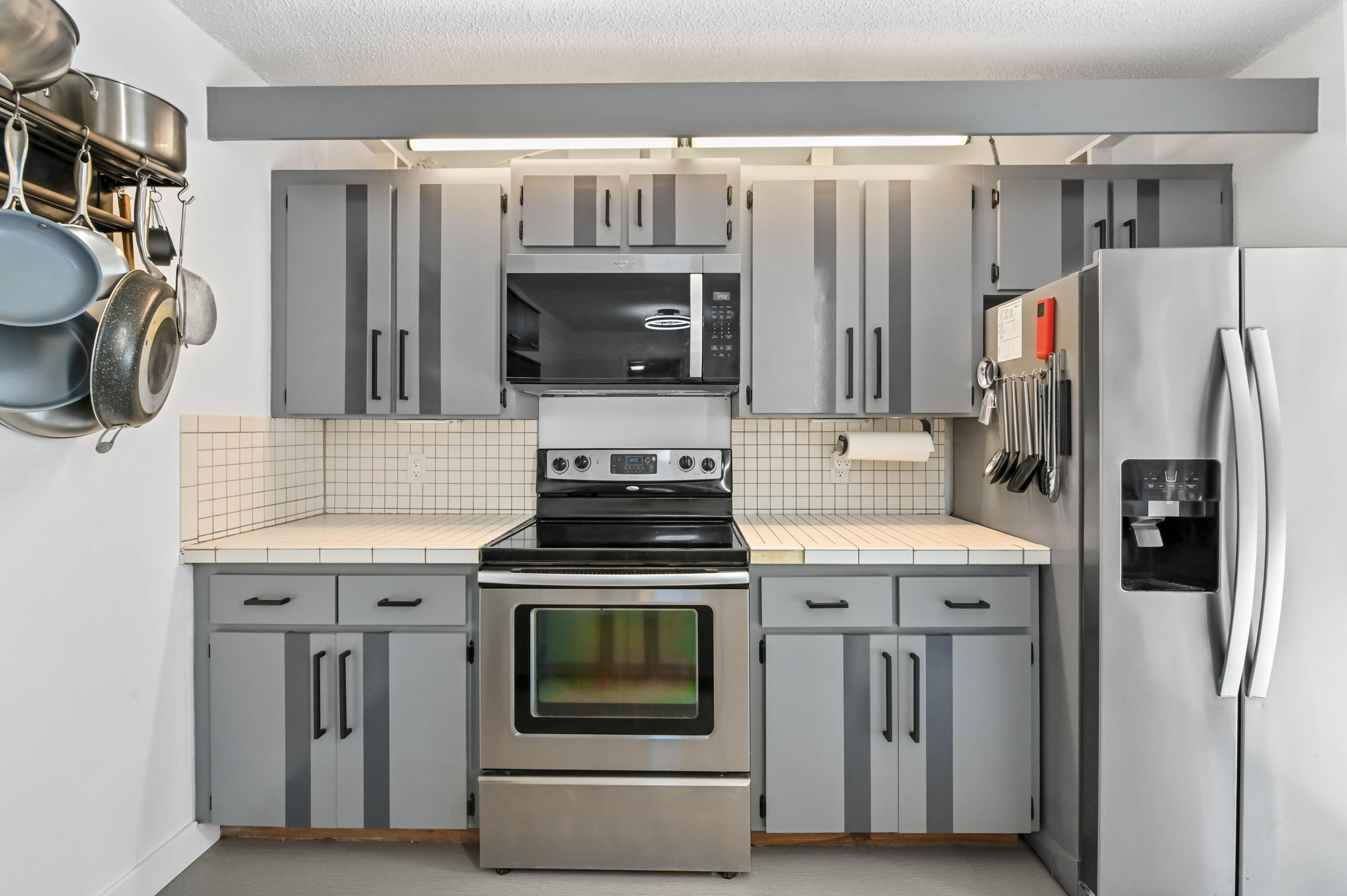 SHERWOOD LAKES - Residential