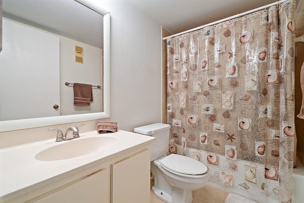 SEA RISE CONDO - Residential Lease