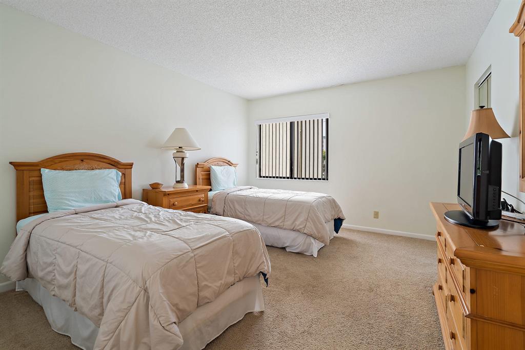 SEA RISE CONDO - Residential Lease