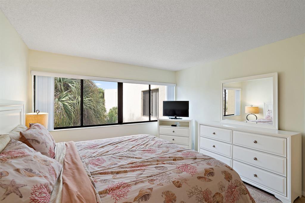 SEA RISE CONDO - Residential Lease