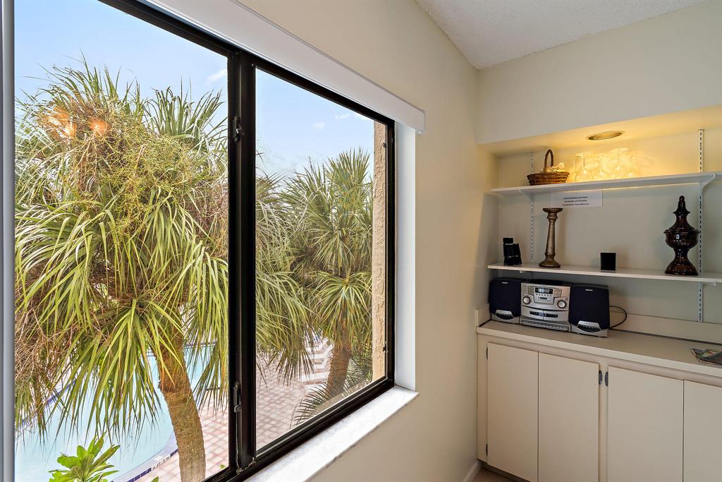 SEA RISE CONDO - Residential Lease