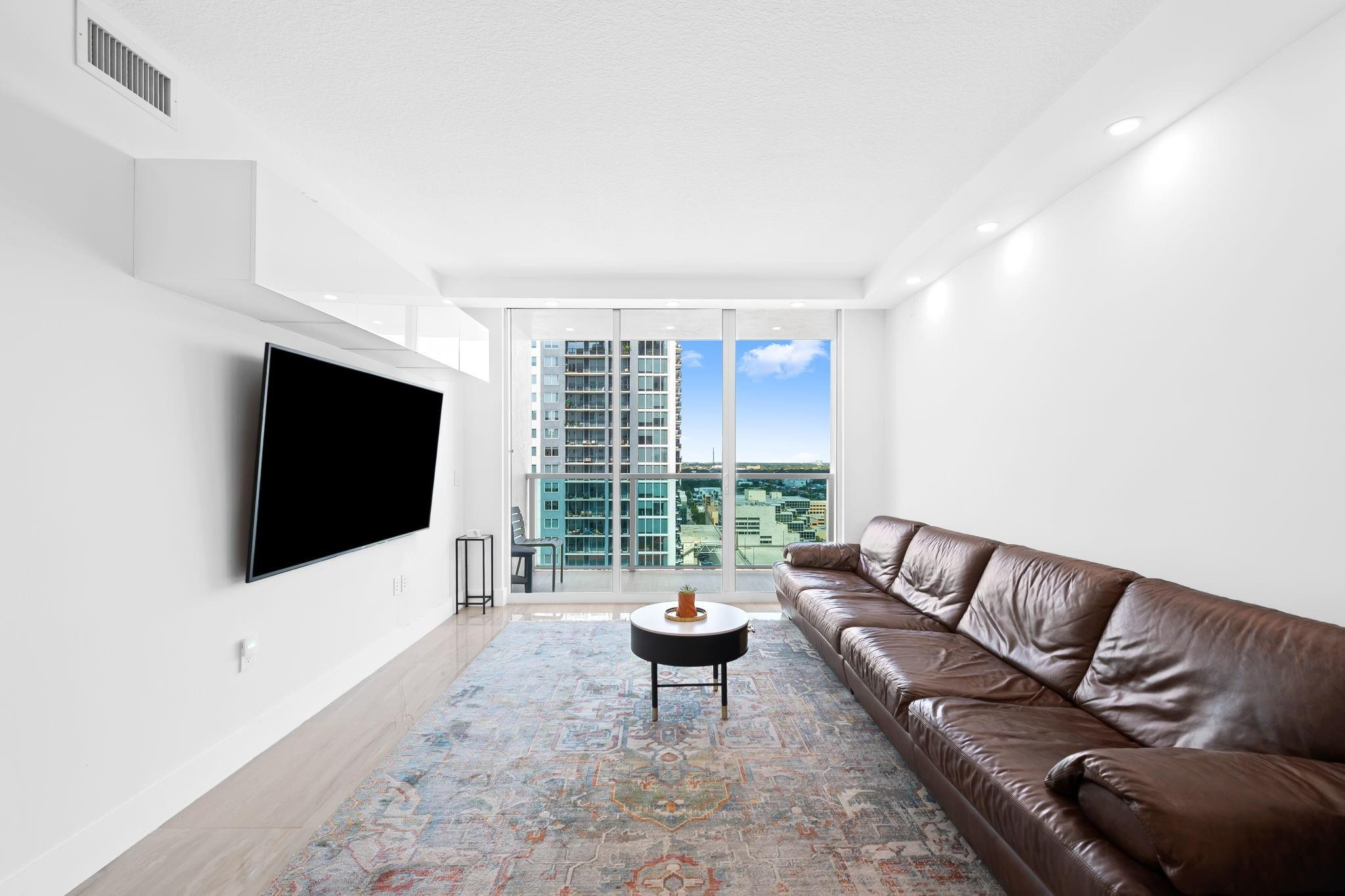 350 SE 2nd Street 2280