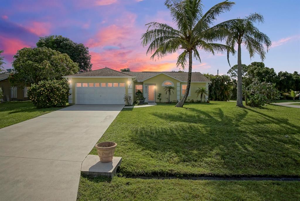 Photo of 2285 SE Dill Lane Ln, Port St Lucie, FL 34952 (MLS # R10734098)