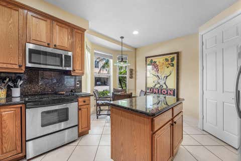 Tiny photo for 6166 Island Walk #B, Boca Raton, FL 33496 (MLS # B26054318)