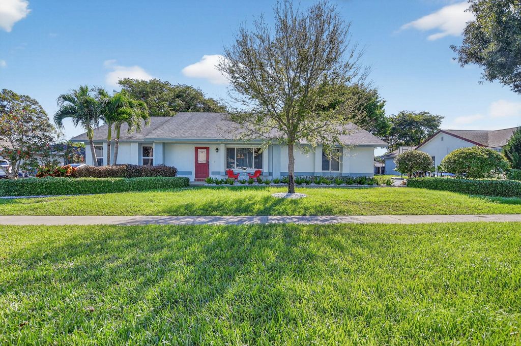 Photo of 18298 102nd Way, Boca Raton, FL 33498 (MLS # B26008987)