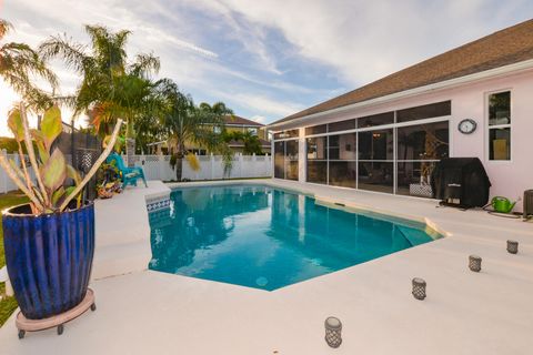 A home in Port Saint Lucie