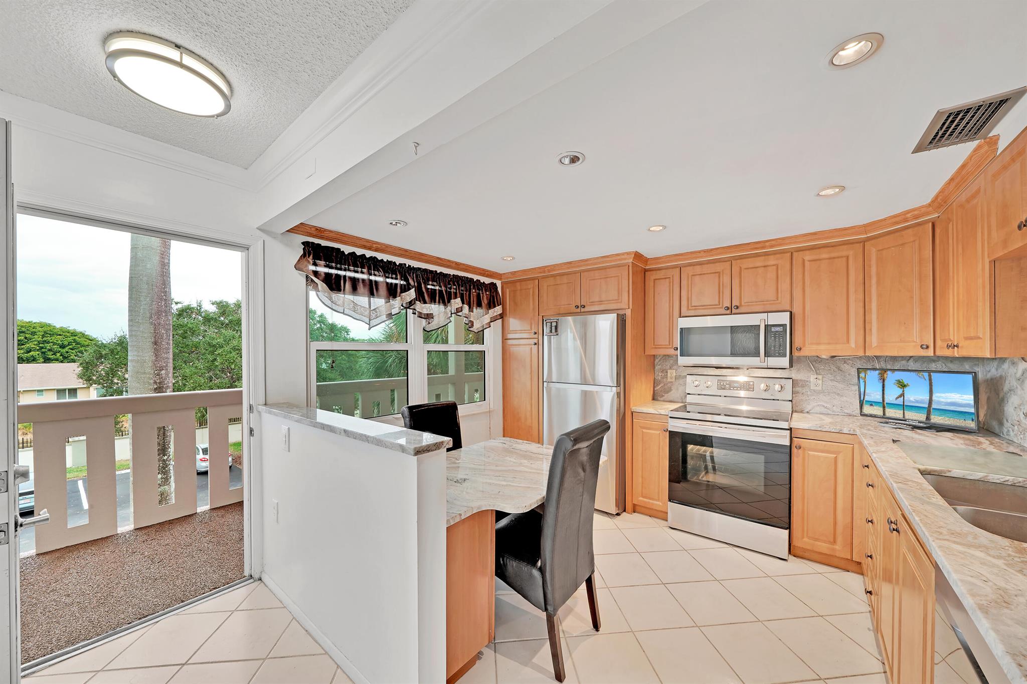GRANADA VILLAGE C CONDO - Residential