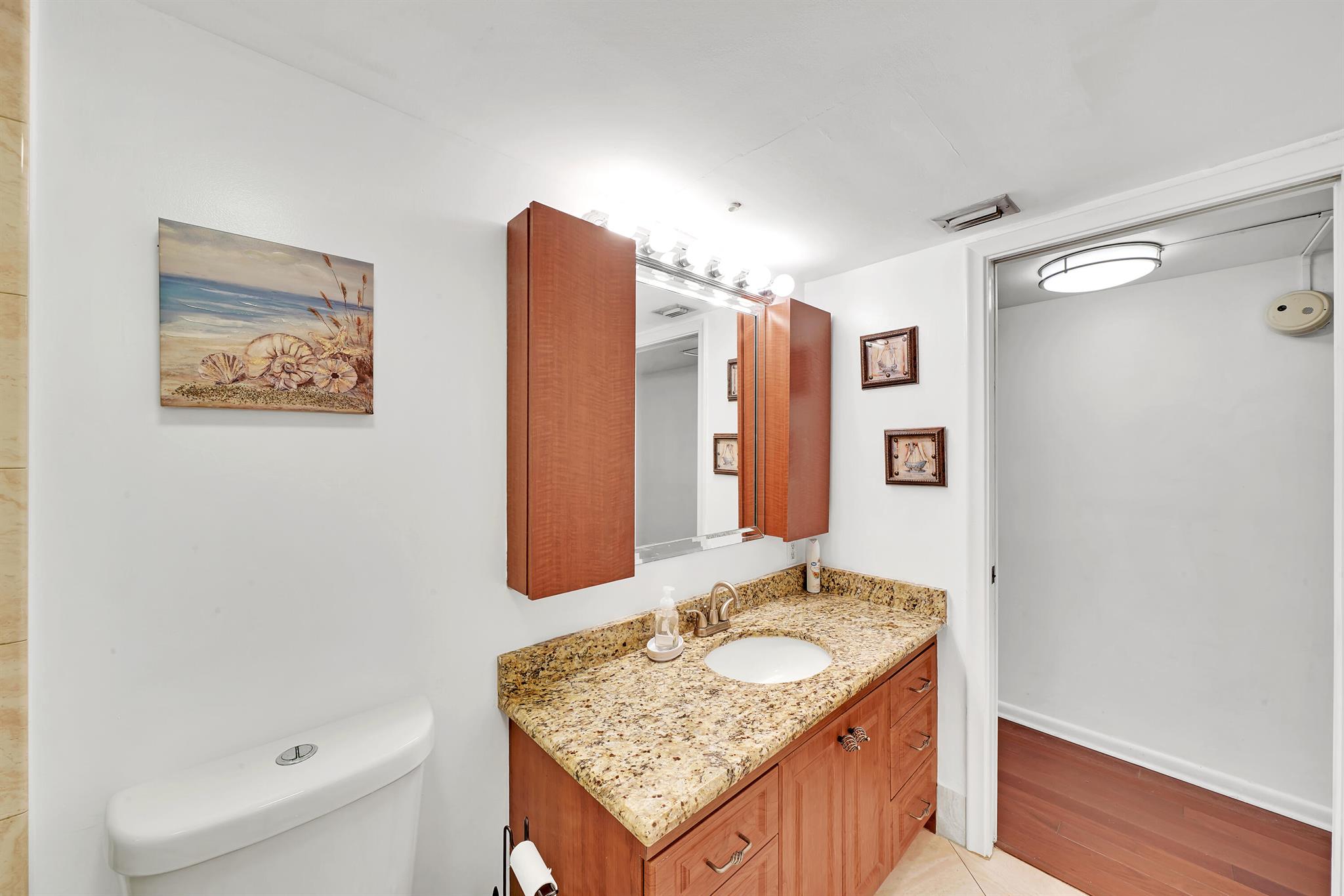 GRANADA VILLAGE C CONDO - Residential