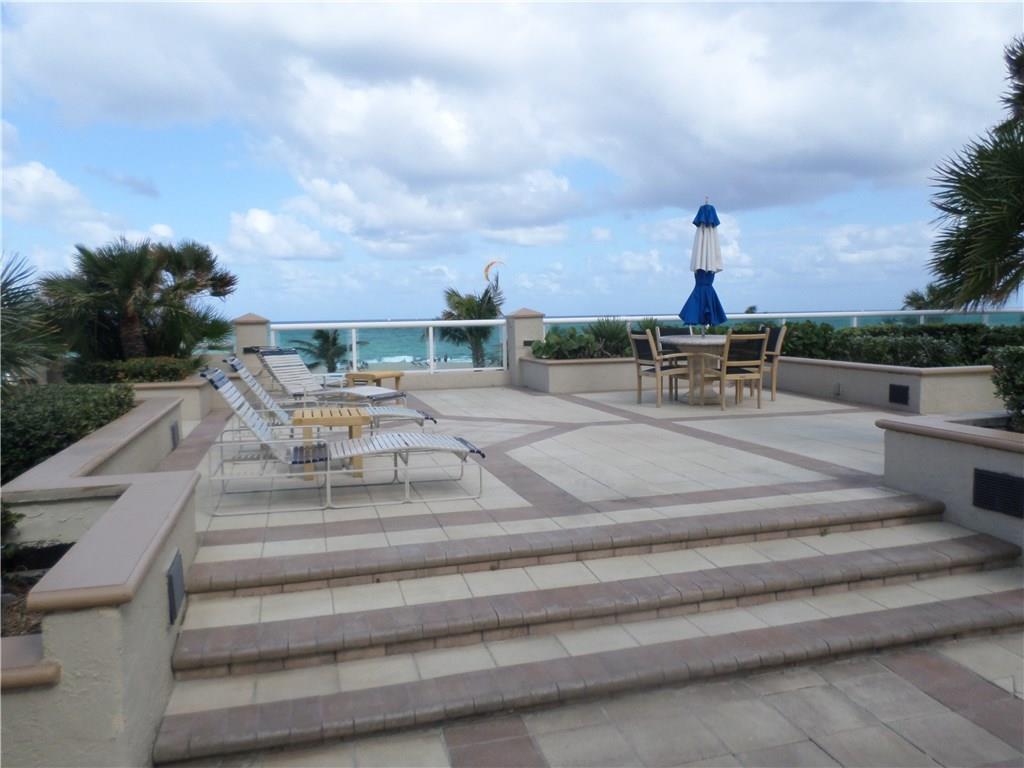 Point of Americas 1 - Residential