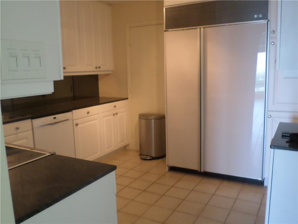 Point of Americas 1 - Residential