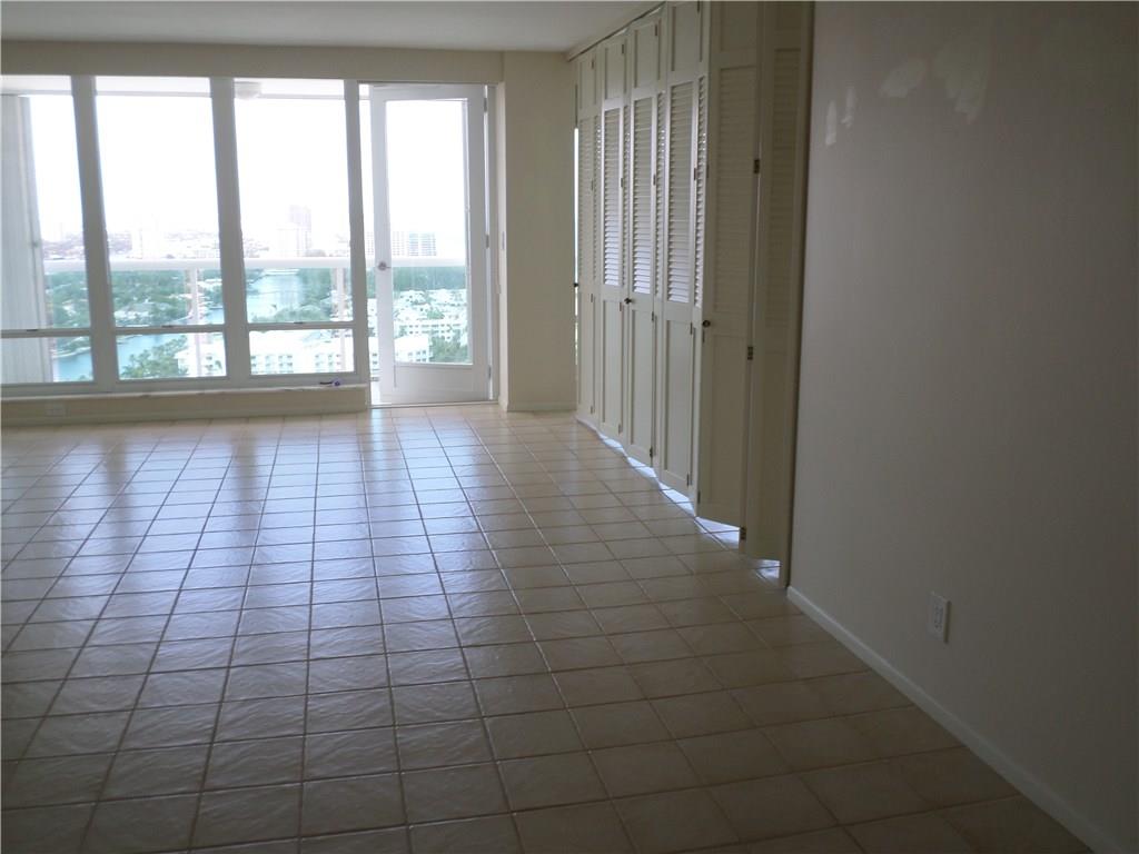 Point of Americas 1 - Residential