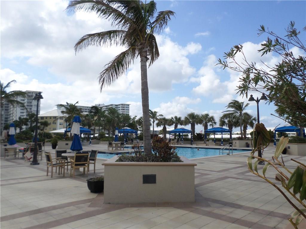 Point of Americas 1 - Residential