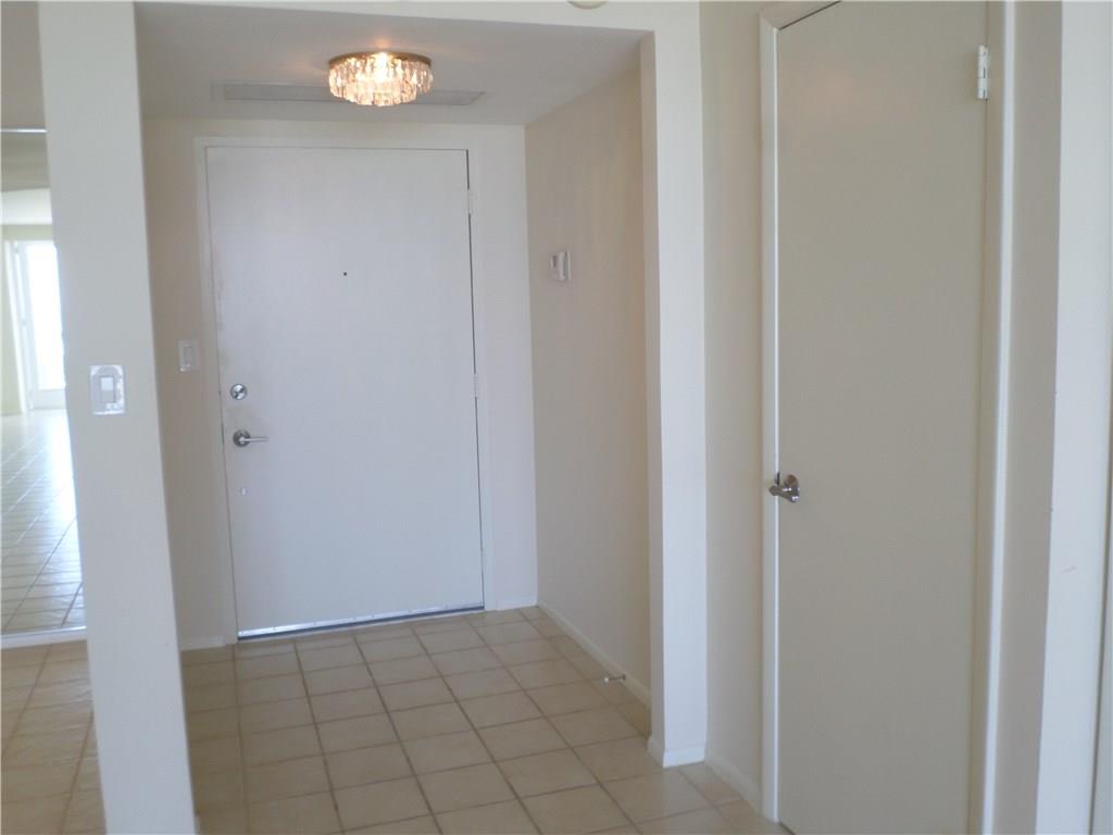 Point of Americas 1 - Residential