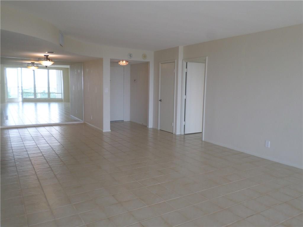 Point of Americas 1 - Residential