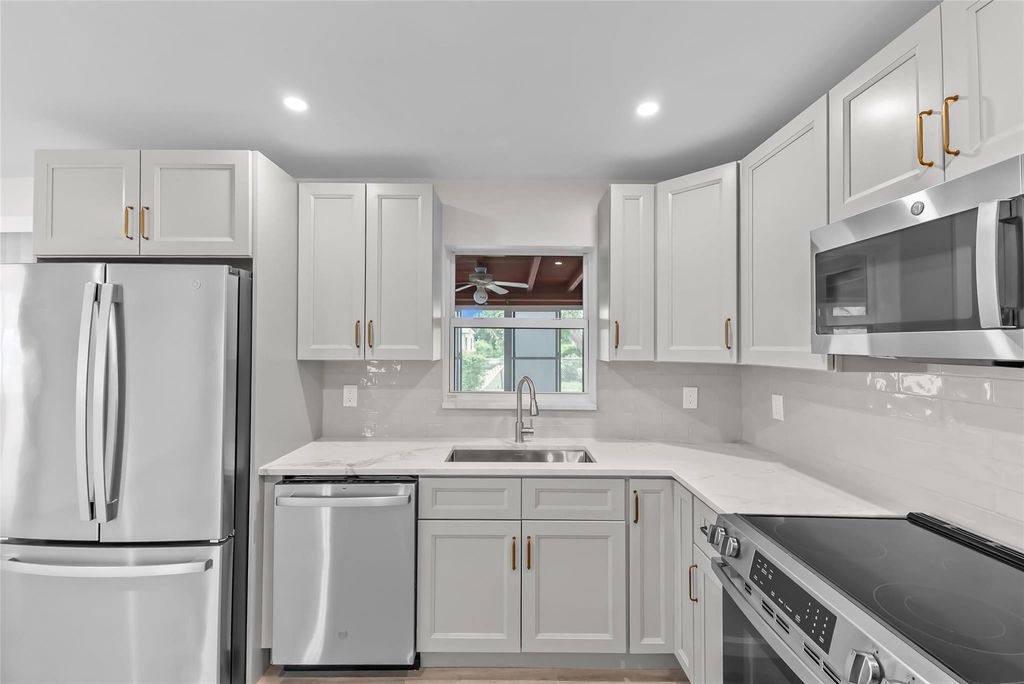 Photo of 908 Lighthouse Drive, North Palm Beach, FL 33408 (MLS # B26015012)