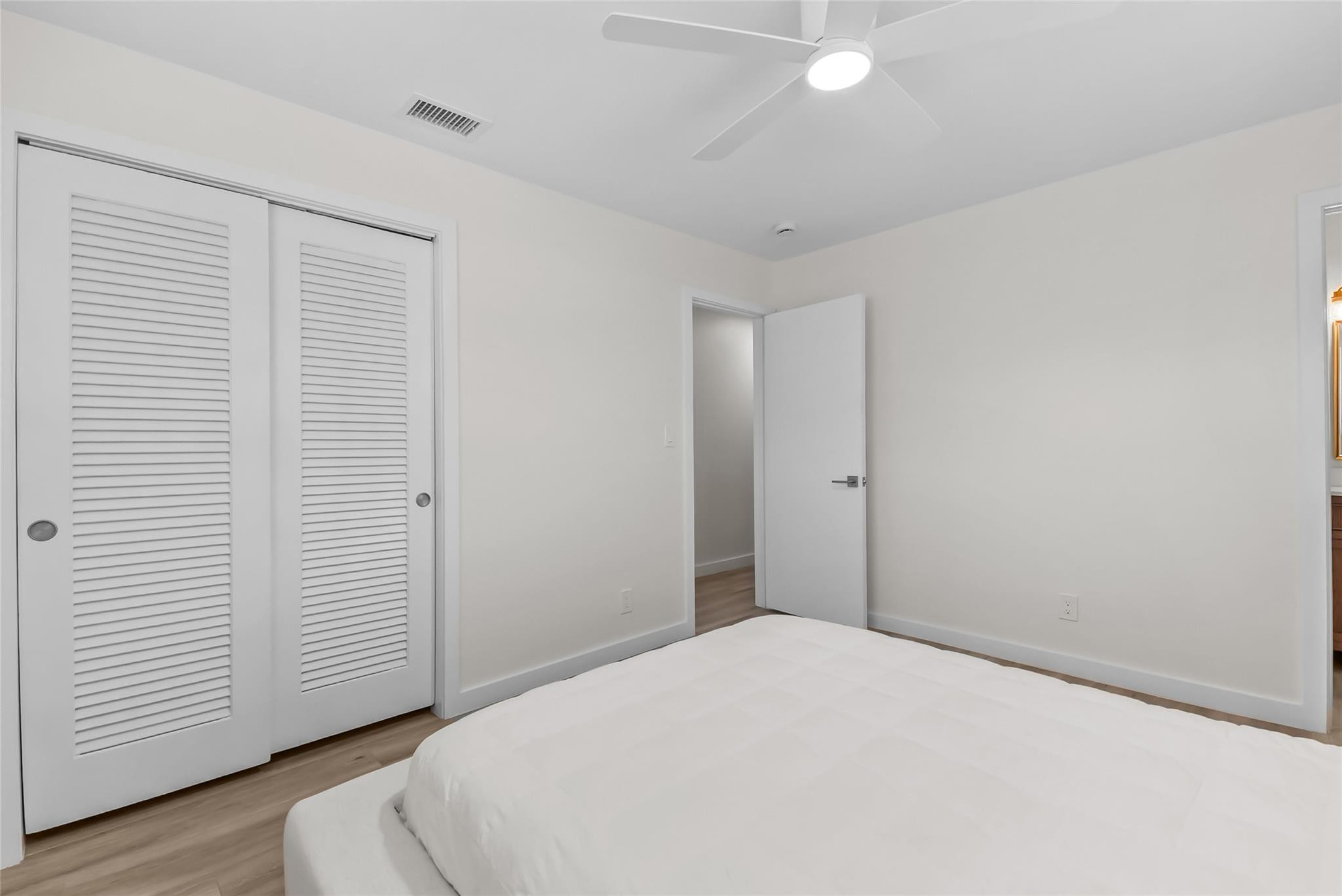 NORTH PALM BEACH VILLAGE OF 4 - Residential Lease