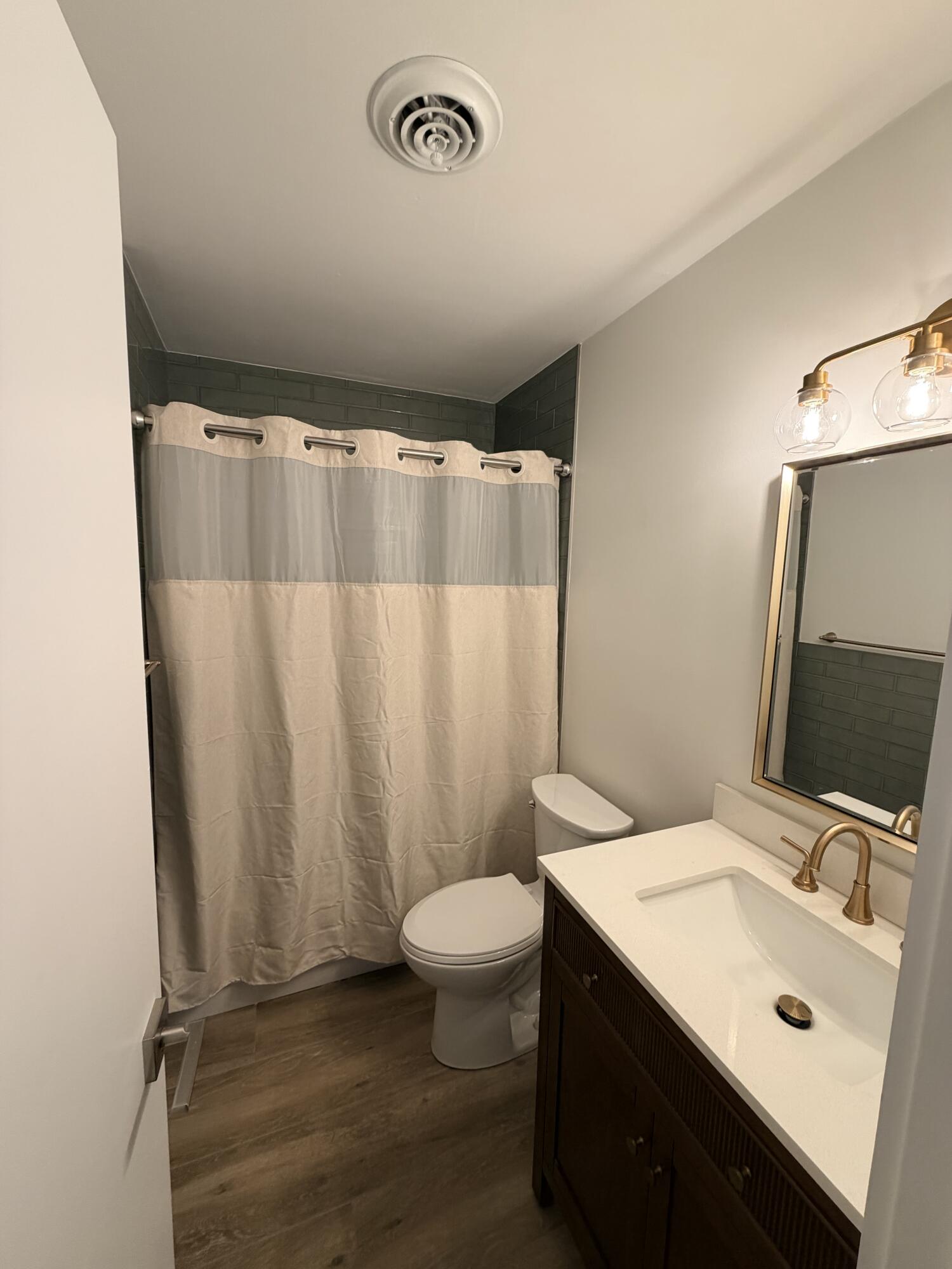 NORTH PALM BEACH VILLAGE OF 4 - Residential Lease