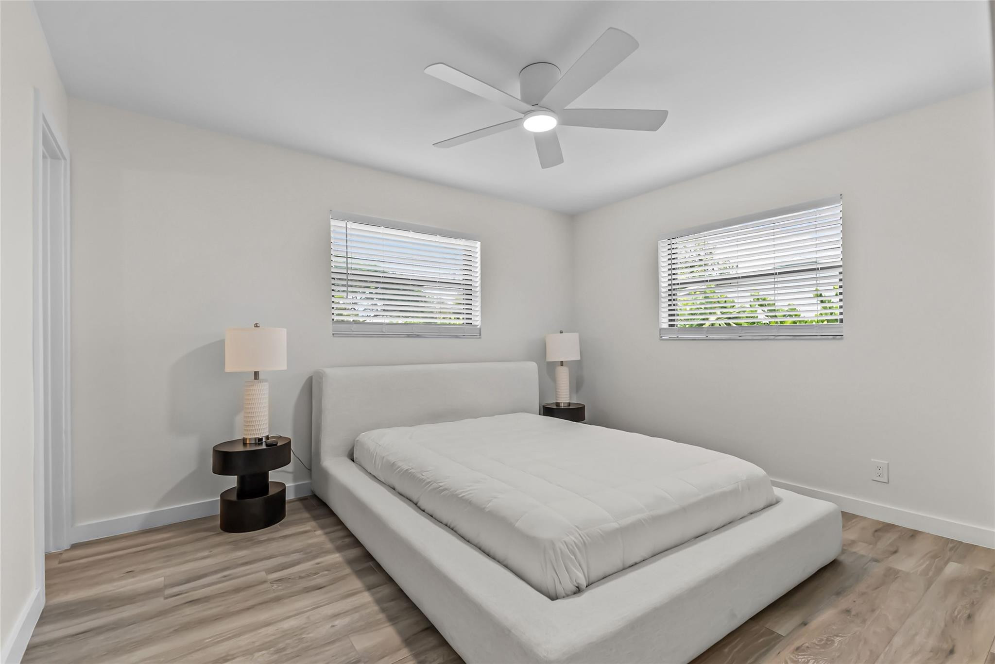 NORTH PALM BEACH VILLAGE OF 4 - Residential Lease