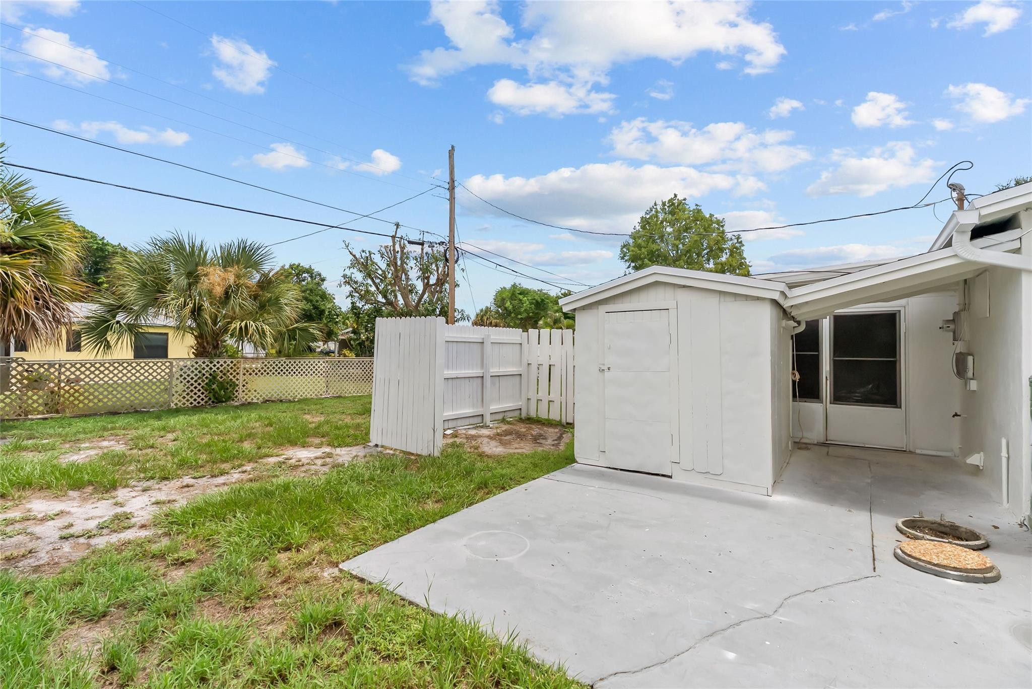 NORTH PALM BEACH VILLAGE OF 4 - Residential Lease