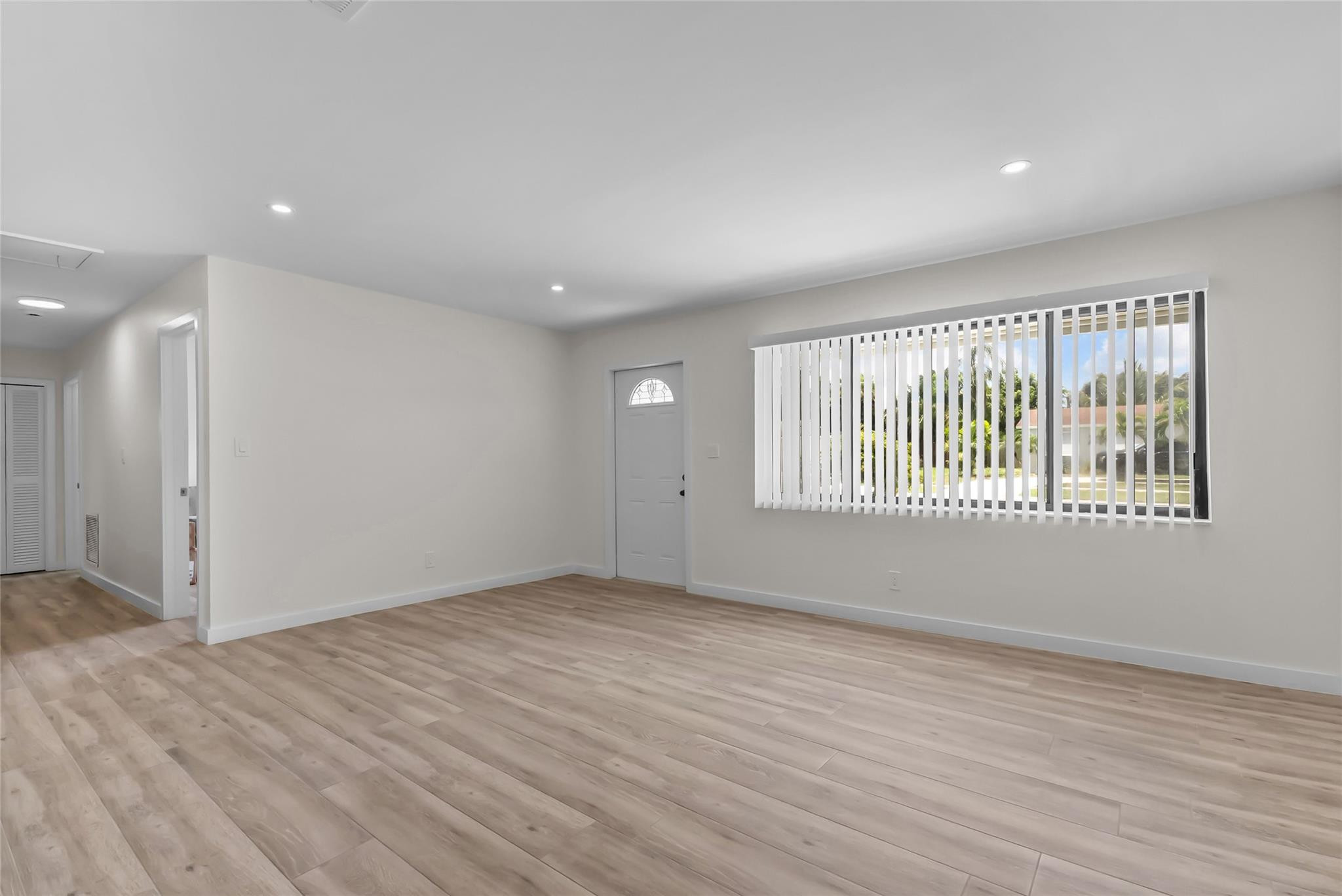 NORTH PALM BEACH VILLAGE OF 4 - Residential Lease