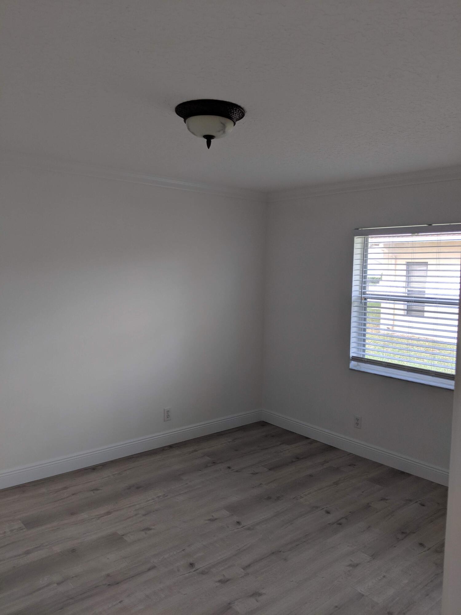 CYPRESS CREEK COUNTRY CLUB SW QUAD - Residential Lease