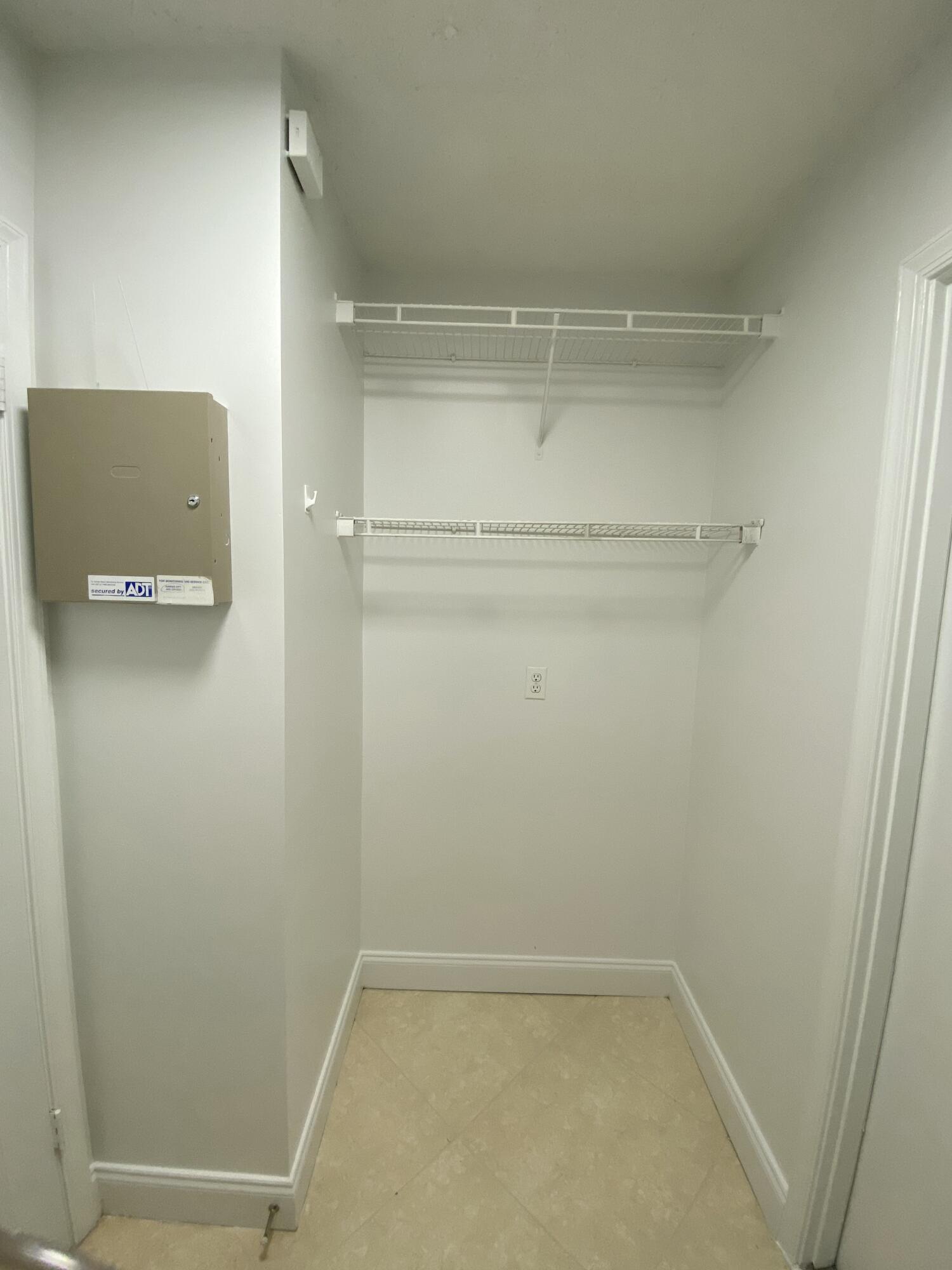 CYPRESS CREEK COUNTRY CLUB SW QUAD - Residential Lease