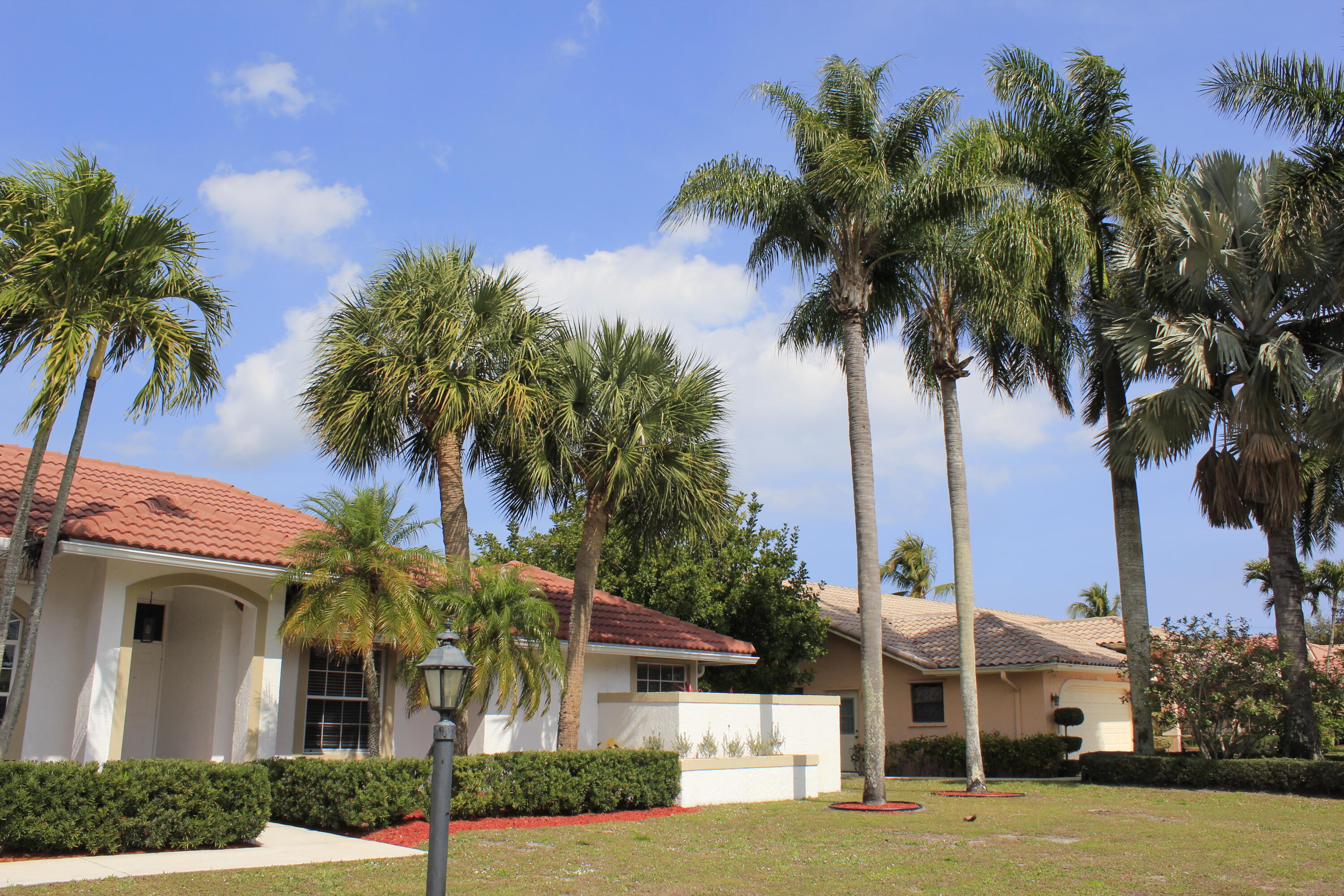 CYPRESS CREEK COUNTRY CLUB SW QUAD - Residential Lease