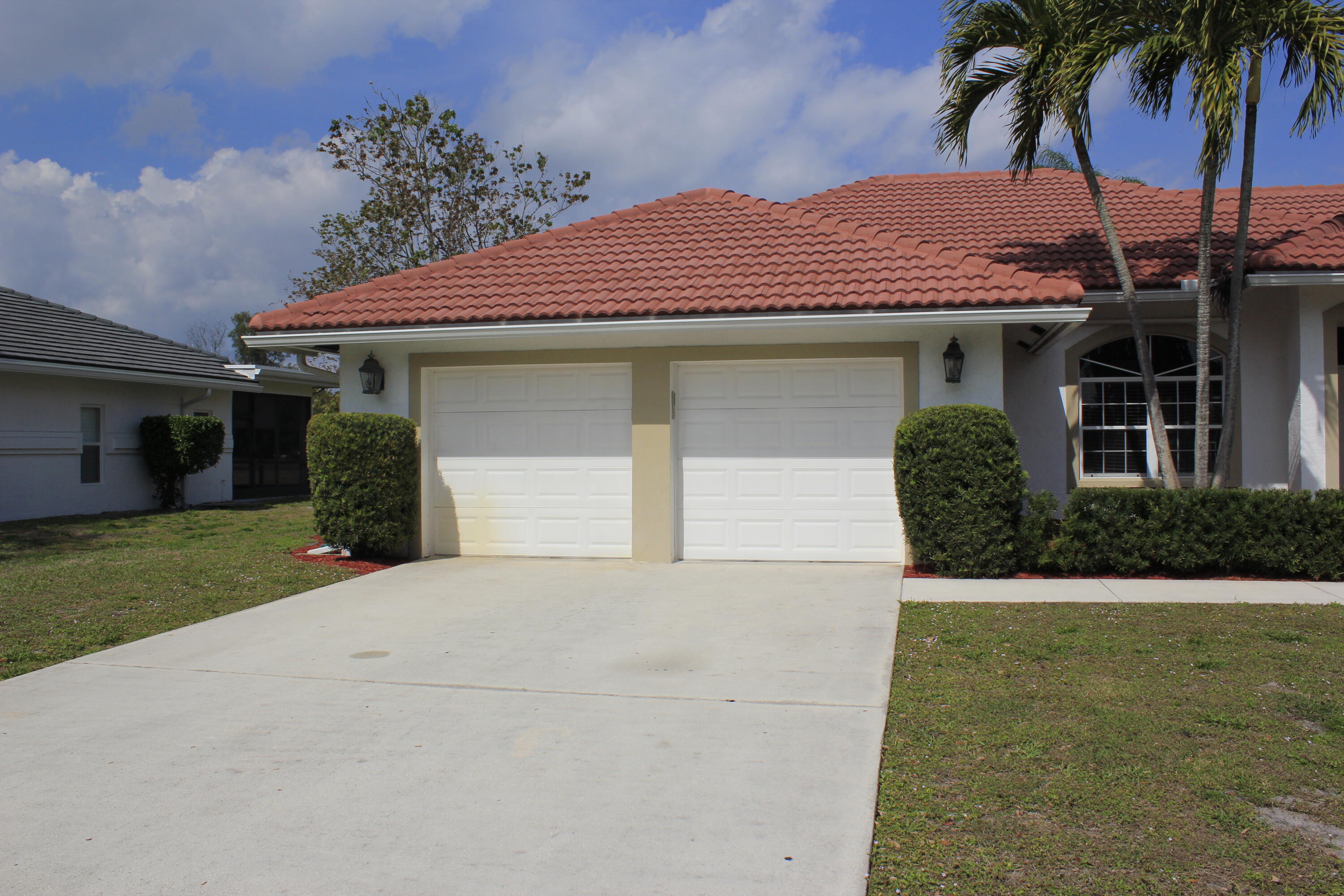 CYPRESS CREEK COUNTRY CLUB SW QUAD - Residential Lease