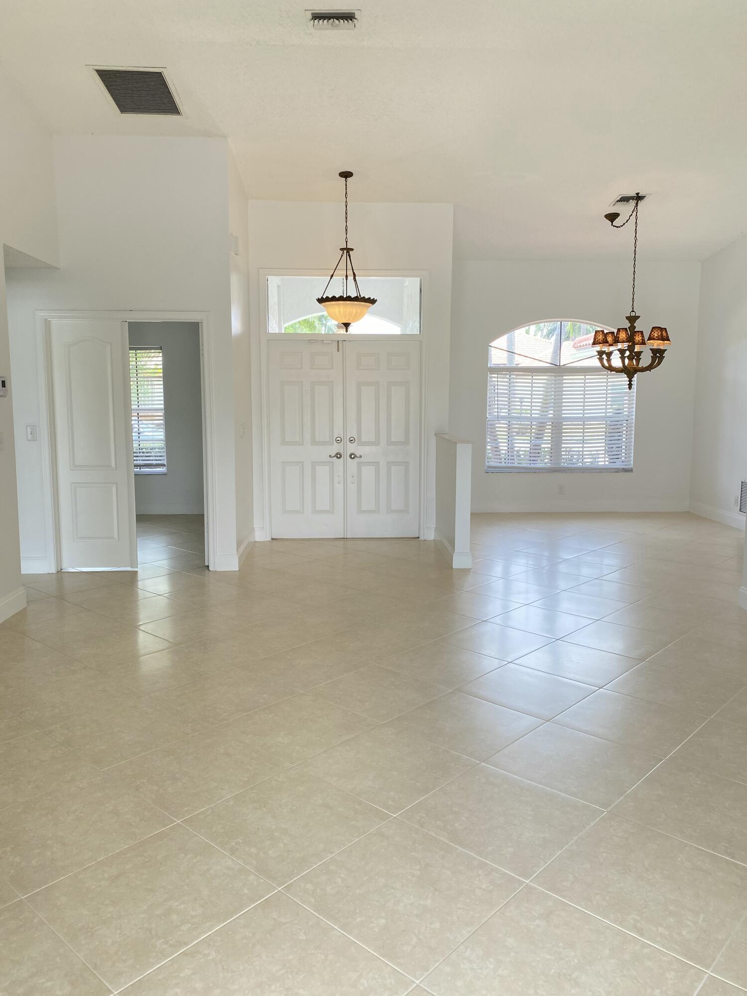 CYPRESS CREEK COUNTRY CLUB SW QUAD - Residential Lease