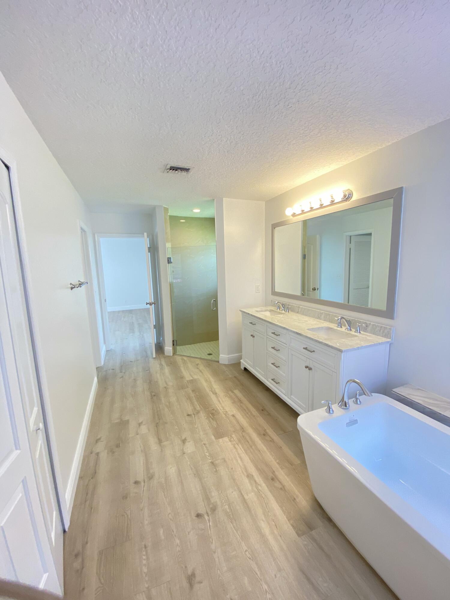 CYPRESS CREEK COUNTRY CLUB SW QUAD - Residential Lease