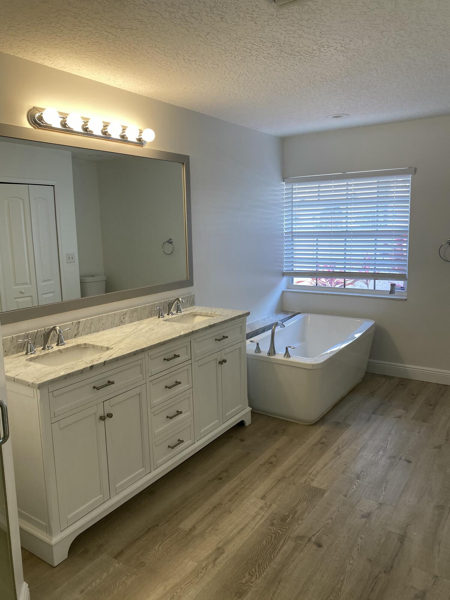 CYPRESS CREEK COUNTRY CLUB SW QUAD - Residential Lease