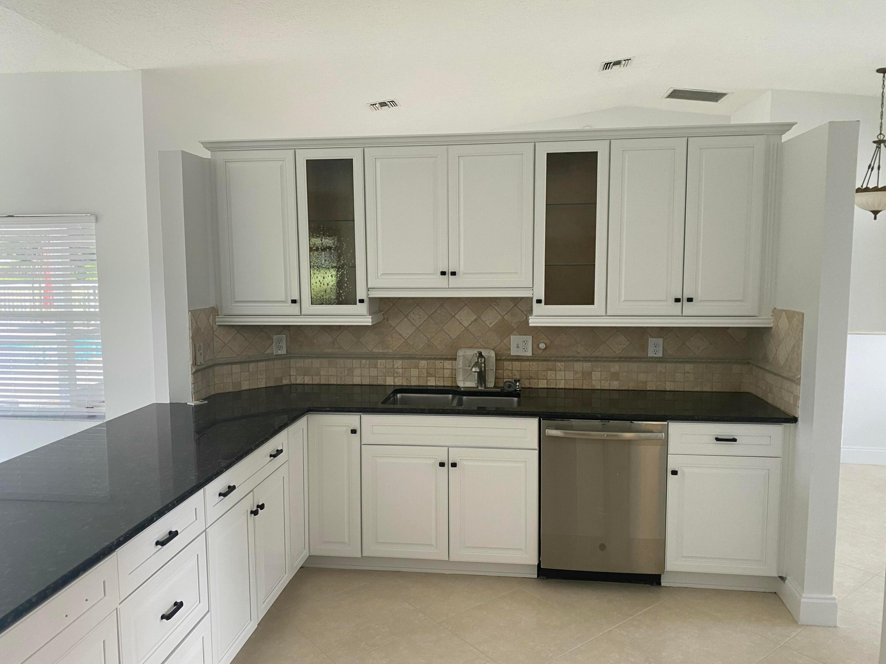 CYPRESS CREEK COUNTRY CLUB SW QUAD - Residential Lease