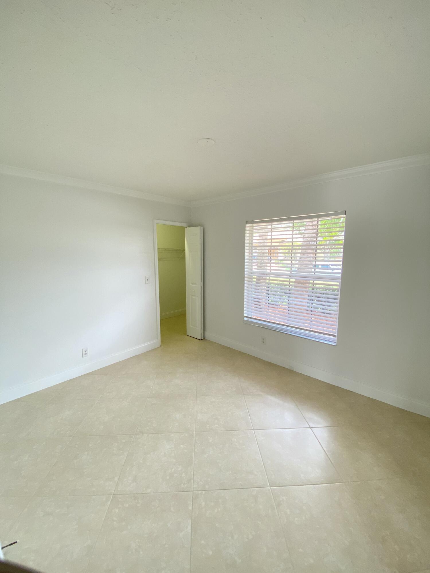 CYPRESS CREEK COUNTRY CLUB SW QUAD - Residential Lease