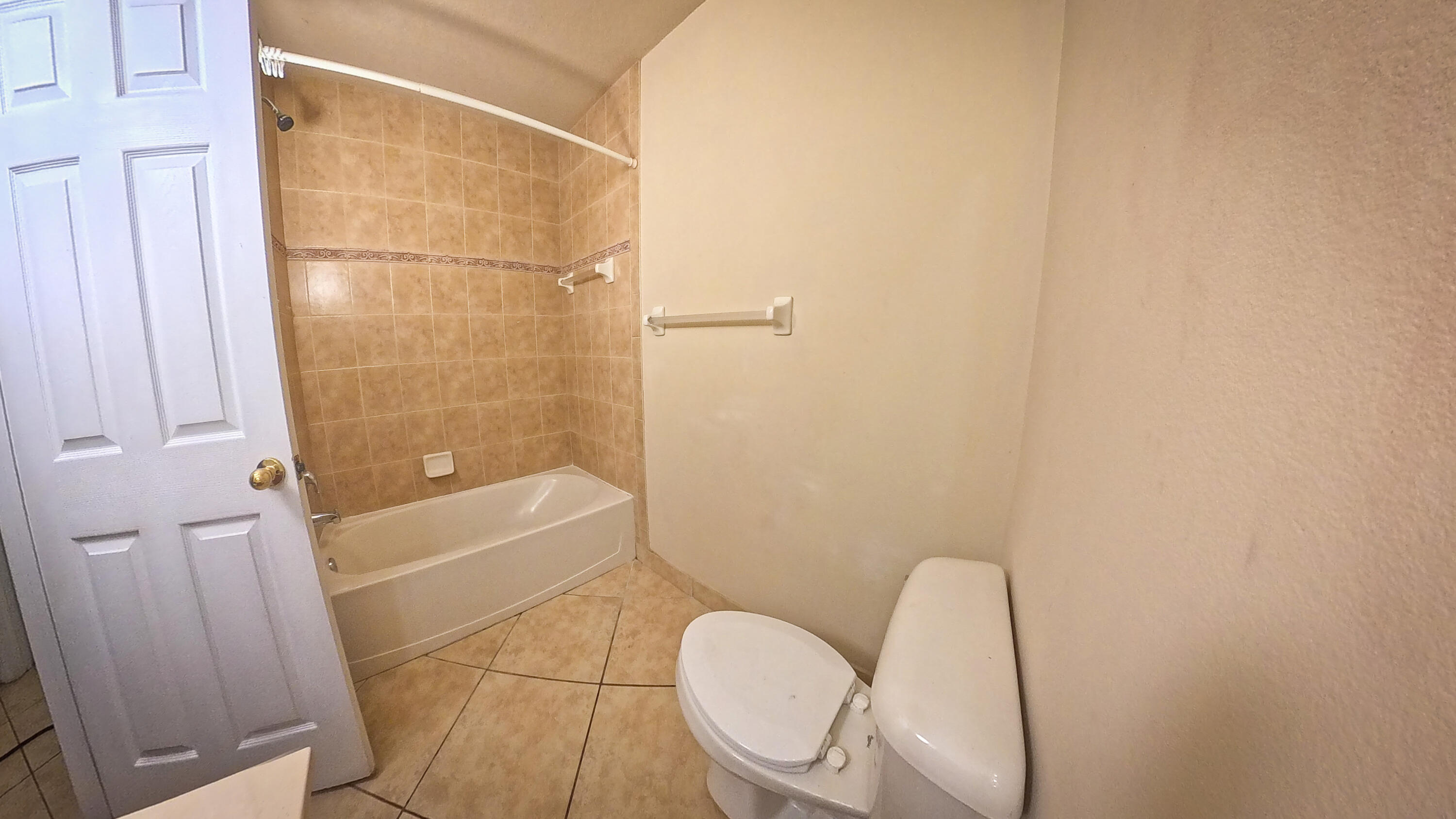 FOURTH  REPLAT OF PORTOFINO ISLES - Residential